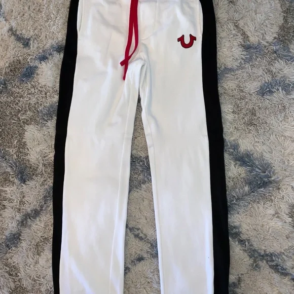 True Religion Men Set ** MIXED SIZE **